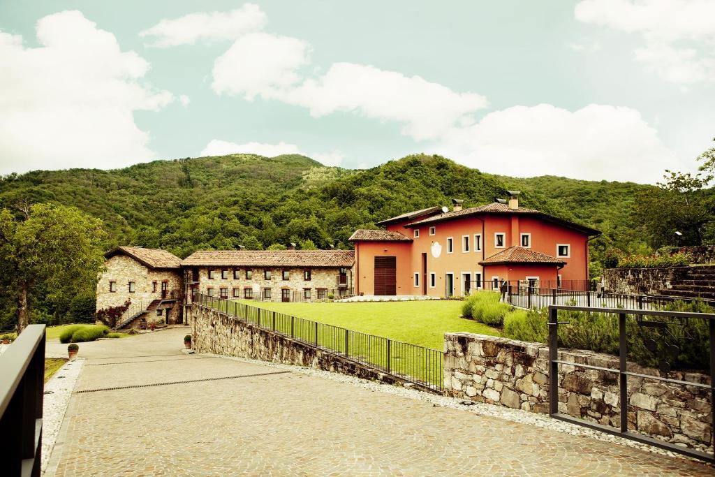 Agriturismo L'Uva E Le Stelle Faedis Exteriör bild