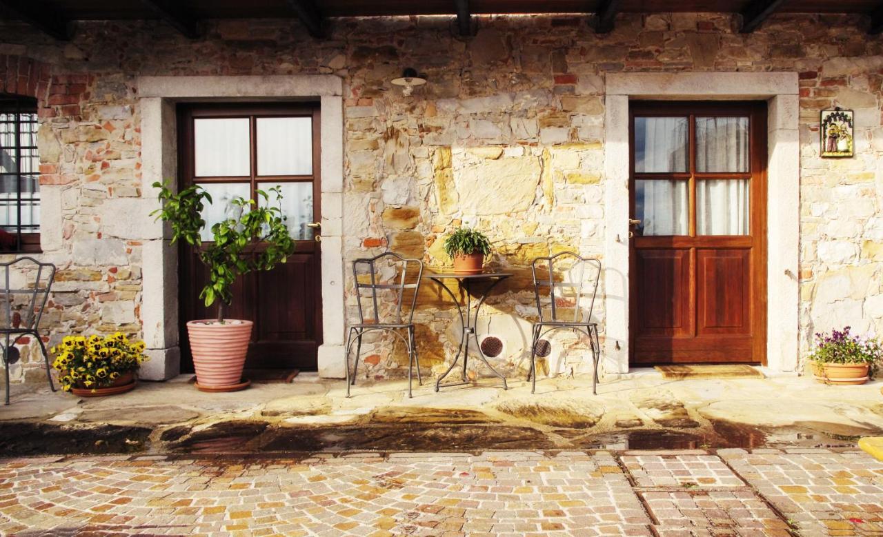 Agriturismo L'Uva E Le Stelle Faedis Exteriör bild